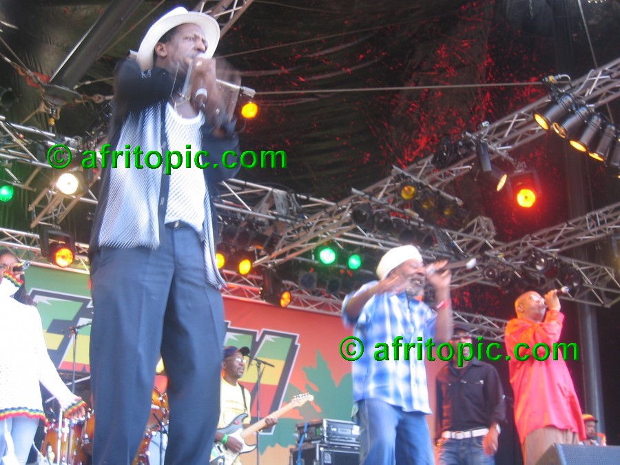 ../Images/Summerjam2005 152.jpg